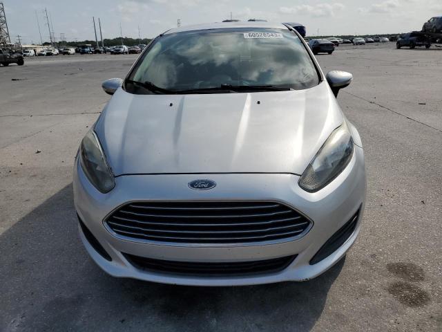 3FADP4EJ2GM112561 - 2016 FORD FIESTA SE SILVER photo 5