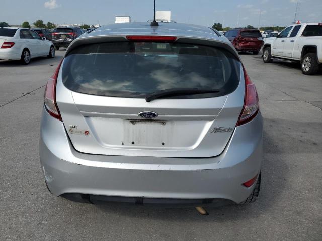 3FADP4EJ2GM112561 - 2016 FORD FIESTA SE SILVER photo 6