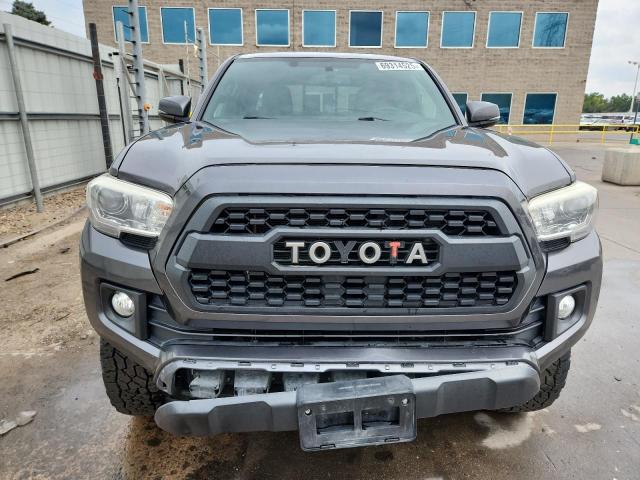 5TFCZ5AN0GX023225 - 2016 TOYOTA TACOMA DOUBLE CAB CHARCOAL photo 5