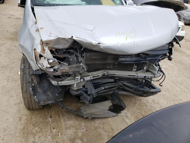 1GCGSCEN9H1158034 - 2017 CHEVROLET COLORADO L SILVER photo 9