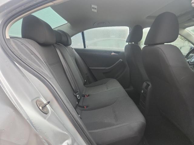 3VW2K7AJ5DM269145 - 2013 VOLKSWAGEN JETTA BASE SILVER photo 10