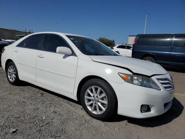 4T4BF3EK3BR104997 - 2011 TOYOTA CAMRY BASE WHITE photo 4
