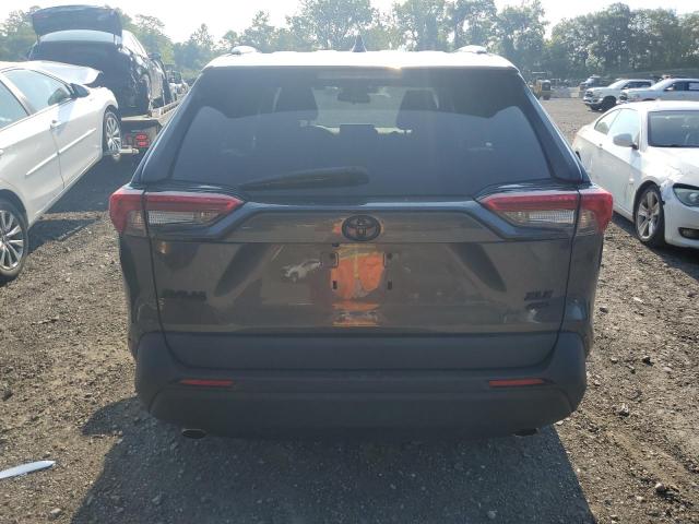 2T3P1RFV0PC331350 - 2023 TOYOTA RAV4 XLE ნაცრისფერი ფოტო 6