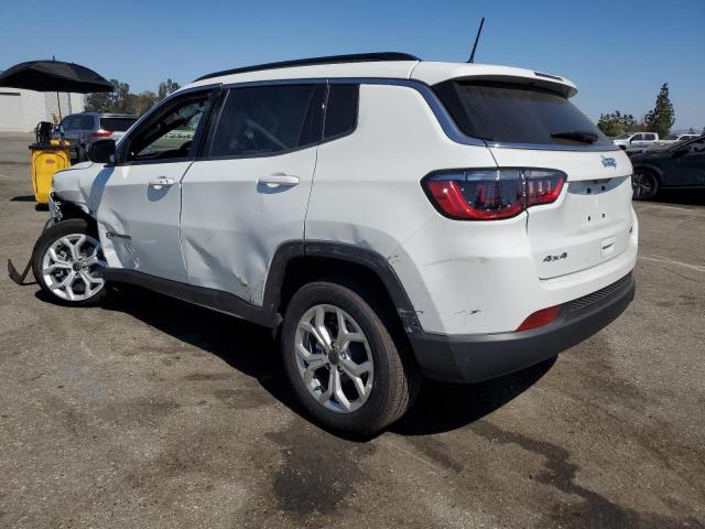 3C4NJDBN8ST608972 - 2025 JEEP COMPASS LATITUDE WHITE photo 2