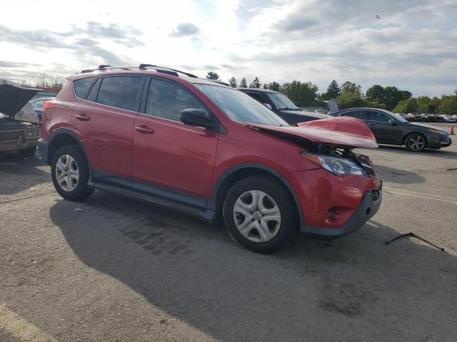 JTMBFREV0FJ038136 - 2015 TOYOTA RAV4 LE RED photo 4