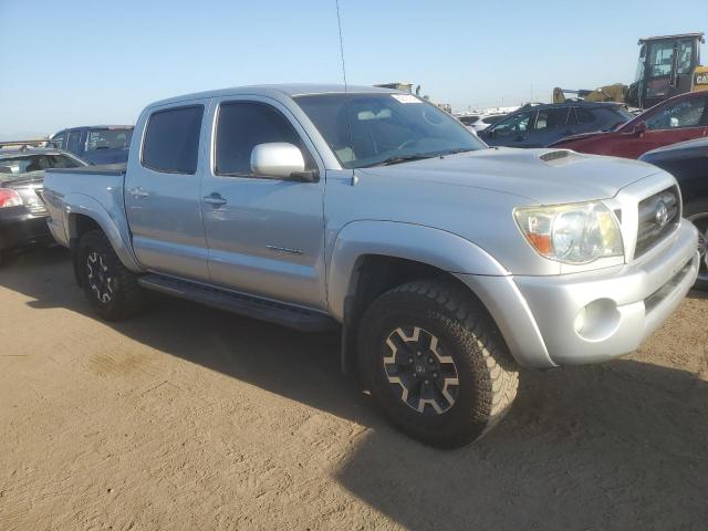 5TELU42N85Z135171 - 2005 TOYOTA TACOMA DOUBLE CAB SILVER photo 4