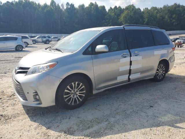 2019 TOYOTA SIENNA XLE, 