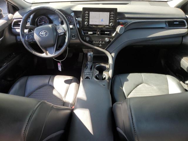 4T1T11BK9NU052463 - 2022 TOYOTA CAMRY SE SILVER photo 8