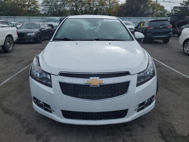 1G1PC5SB8E7429735 - 2014 CHEVROLET CRUZE LT WHITE photo 5