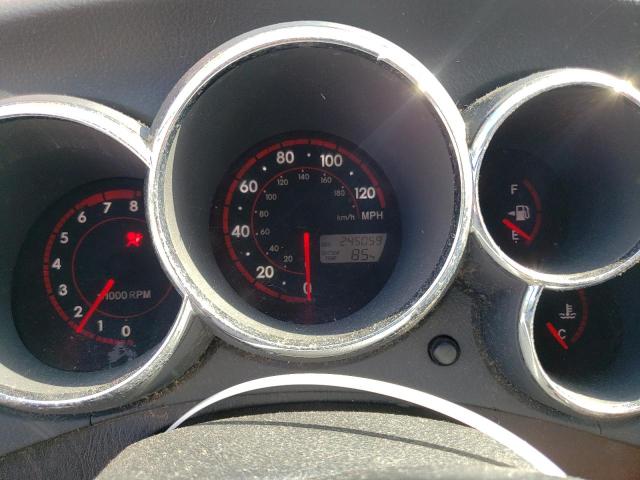 5Y2SM63885Z410839 - 2005 PONTIAC VIBE GRAY photo 9