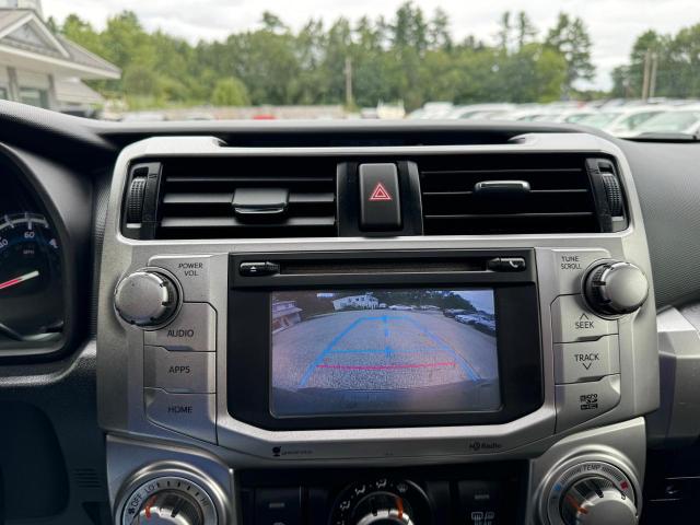 JTEBU5JR0E5190086 - 2014 TOYOTA 4RUNNER SR5 GRAY photo 12