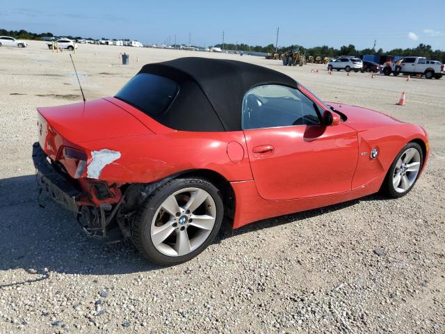 4USBU33566LW66612 - 2006 BMW Z4 3.0 RED photo 3