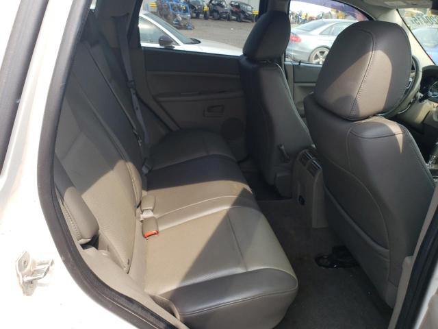1J8HR48N98C186608 - 2008 JEEP GRAND CHER LAREDO WHITE photo 11