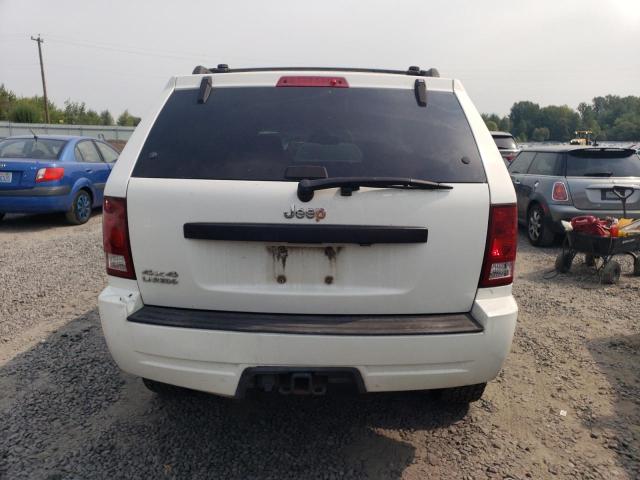 1J8HR48N98C186608 - 2008 JEEP GRAND CHER LAREDO WHITE photo 6