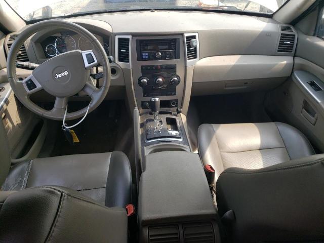 1J8HR48N98C186608 - 2008 JEEP GRAND CHER LAREDO WHITE photo 8