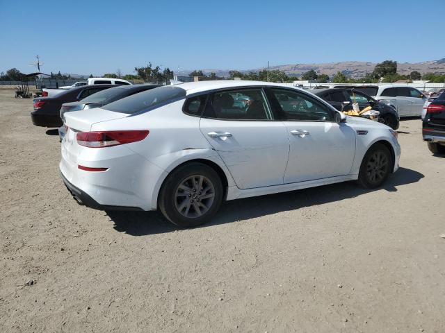 5XXGT4L35KG351071 - 2019 KIA OPTIMA LX WHITE photo 3