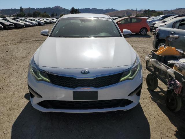 5XXGT4L35KG351071 - 2019 KIA OPTIMA LX WHITE photo 5