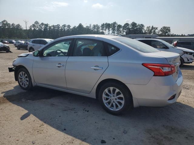 3N1AB7AP1KY403368 - 2019 NISSAN SENTRA S 银色 照片 2