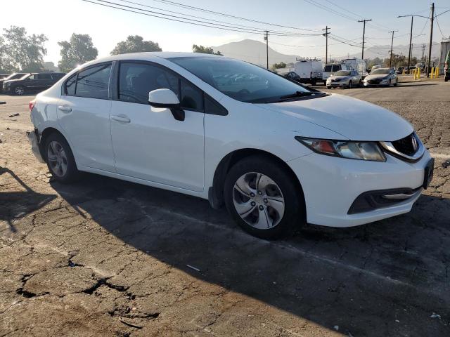 19XFB2F55DE064664 - 2013 HONDA CIVIC LX WHITE photo 4