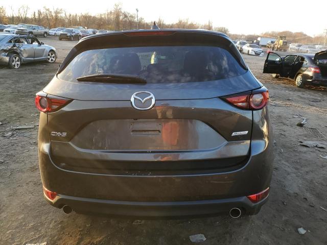 JM3KFADM3J1351580 - 2018 MAZDA CX-5 GRAND TOURING GRAY photo 6