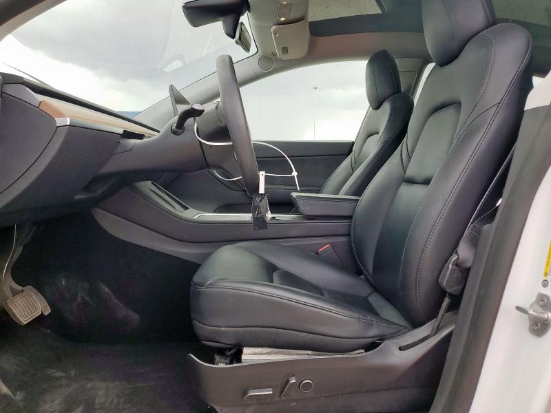 5YJYGAEE0MF188888 - 2021 TESLA MODEL Y 白色 照片 7