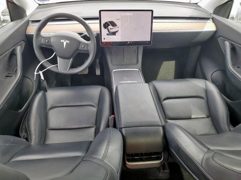 5YJYGAEE0MF188888 - 2021 TESLA MODEL Y 白色 照片 8