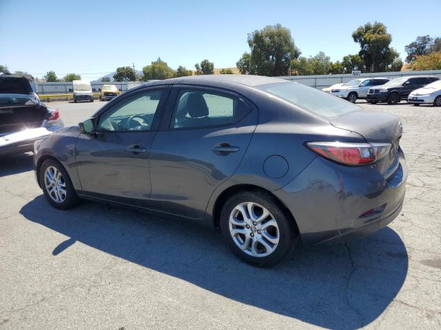 3MYDLBZV7GY136694 - 2016 TOYOTA SCION IA GRAY photo 2
