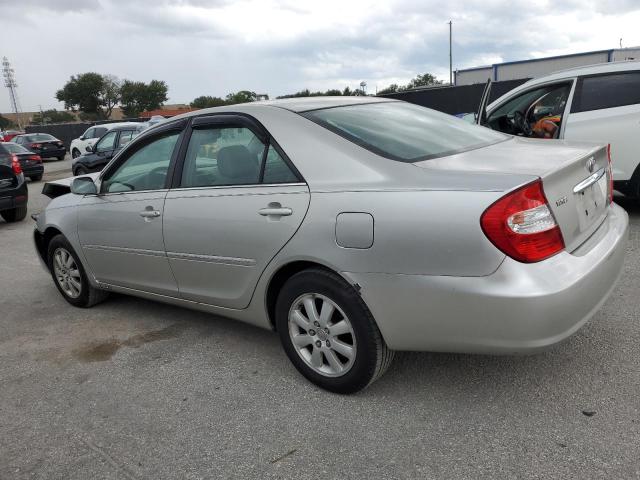 4T1BF30K14U571484 - 2004 TOYOTA CAMRY LE SILVER photo 2