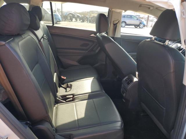 3VV3B7AXXJM164271 - 2018 VOLKSWAGEN TIGUAN SE 白色 照片 11