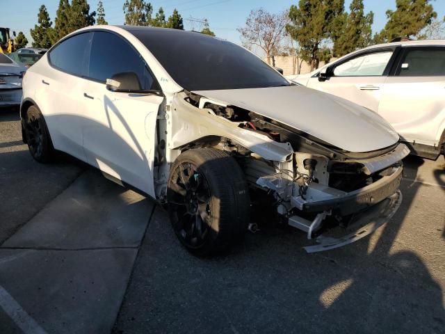 5YJYGDEE5MF140014 - 2021 TESLA MODEL Y WHITE photo 4