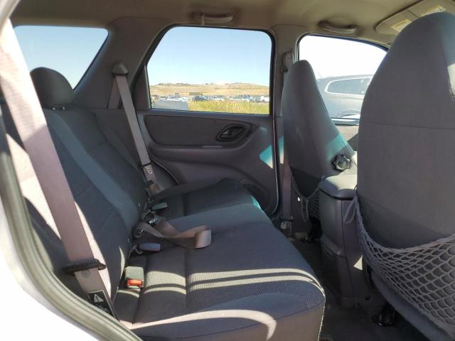 1FMYU04171KB22933 - 2001 FORD ESCAPE XLT თეთრი ფოტო 11