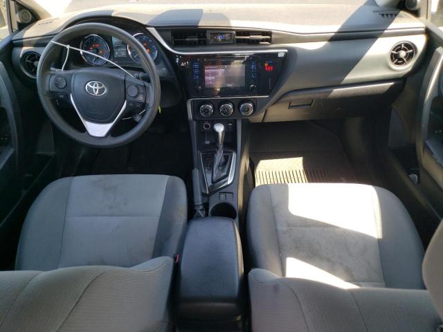 2T1BURHEXJC035668 - 2018 TOYOTA COROLLA L შავი ფოტო 8