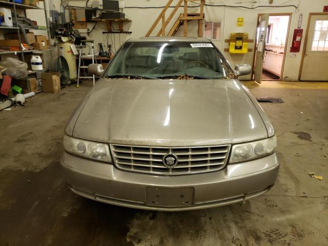 1G6KY549XYU142385 - 2000 CADILLAC SEVILLE STS TAN photo 5