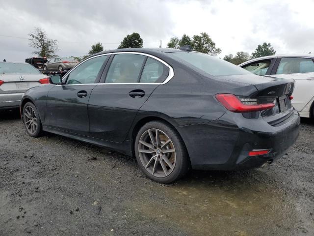 3MW5R7J08M8C06386 - 2021 BMW 330XI BLACK photo 2