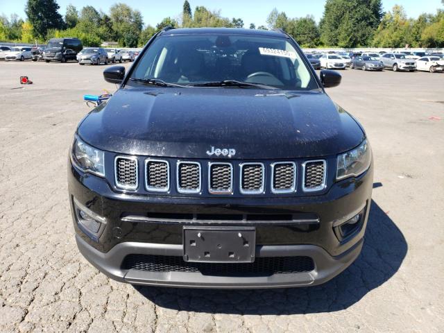 3C4NJCBBXHT652786 - 2017 JEEP COMPASS LATITUDE Schwarz Foto 5
