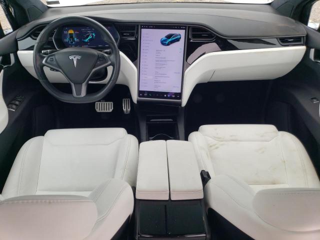 5YJXCDE43KF180829 - 2019 TESLA MODEL X Blanc photo 8