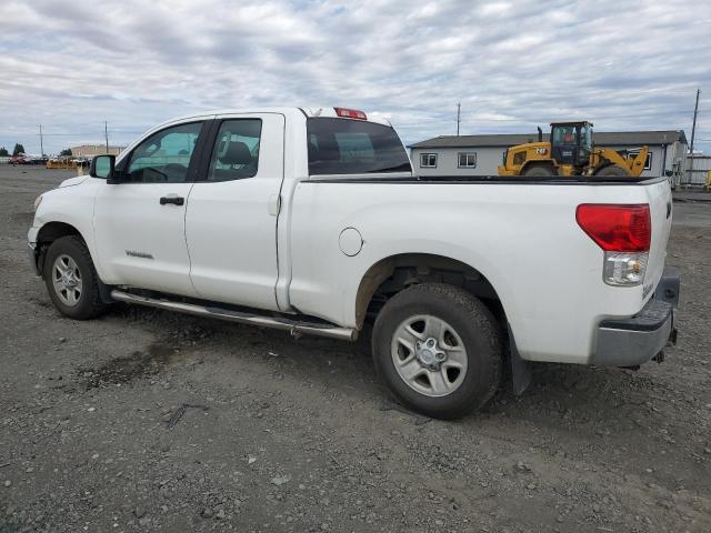 5TFUM5F13CX038224 - 2012 TOYOTA TUNDRA DOUBLE CAB SR5 WHITE photo 2
