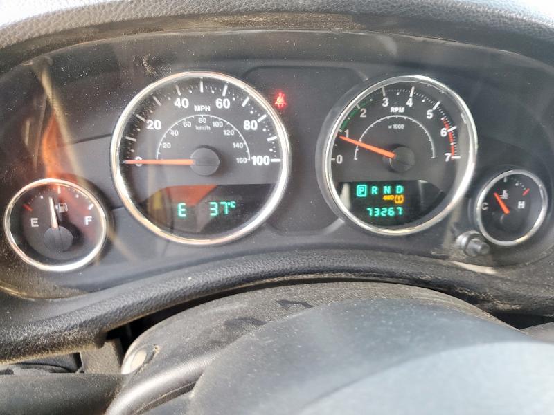 1J4BA3H15BL627700 - 2011 JEEP WRANGLER U SPORT BLACK photo 9