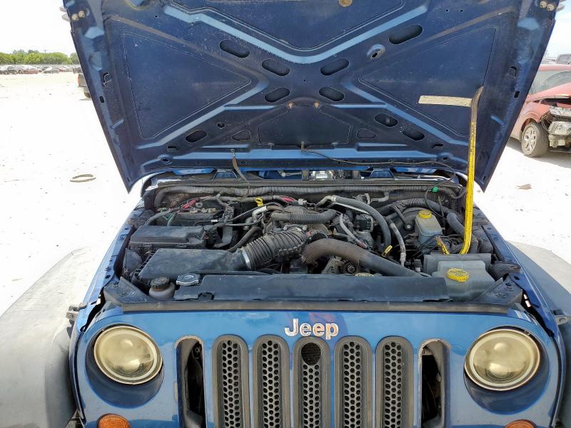 1J4BA3H11AL187554 - 2010 JEEP WRANGLER UNLIMITED SPORT أزرق صورة 12