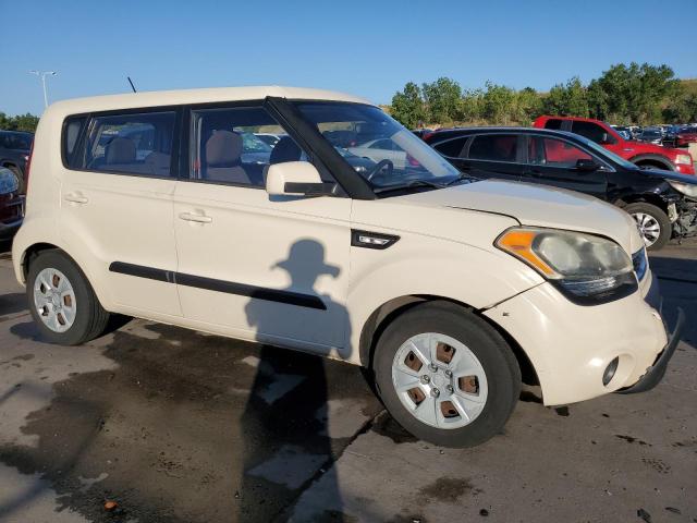 KNDJT2A58C7447866 - 2012 KIA SOUL BEIGE photo 4