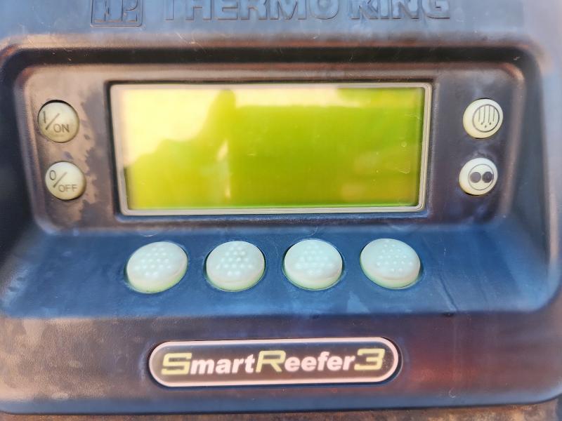 1UYVS248XDU630104 - 2013 UTILITY VS2RA WHITE photo 8