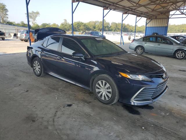 4T1C31AK6MU562652 - 2021 TOYOTA CAMRY LE BLUE photo 4