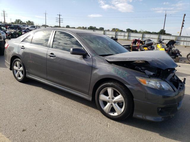 4T1BK3EK5BU132449 - 2011 TOYOTA CAMRY SE GRAY photo 4