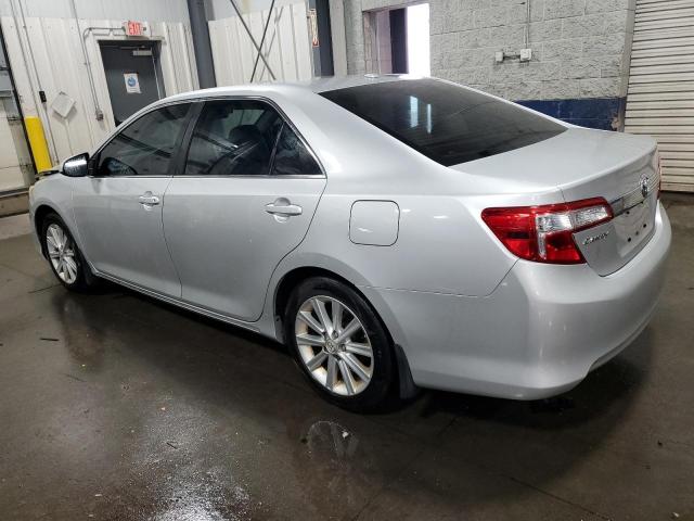 4T4BF1FKXCR236885 - 2012 TOYOTA CAMRY BASE SILVER photo 2