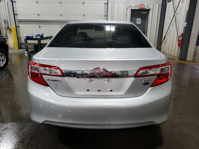 4T4BF1FKXCR236885 - 2012 TOYOTA CAMRY BASE SILVER photo 6