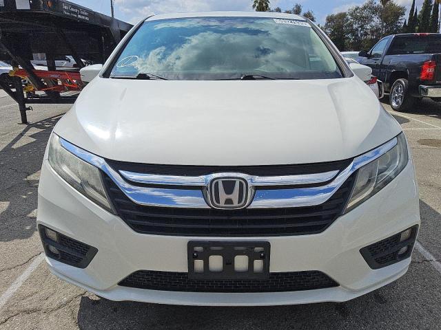 5FNRL6H74JB056352 - 2018 HONDA ODYSSEY EXL أبيض صورة 5