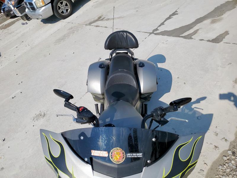 5VPDW36N2E3029950 - 2014 VICTORY MOTORCYCLES CROSS COUN GRAY photo 5