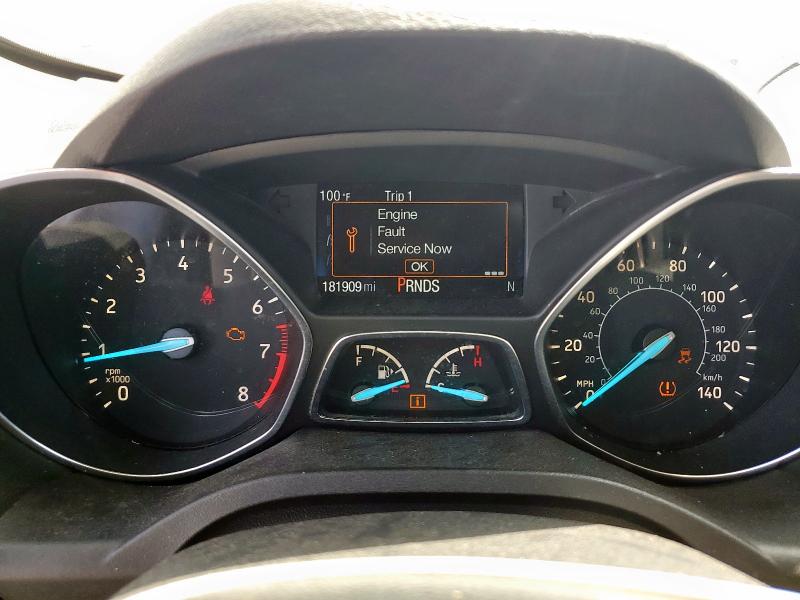 1FMCU9GD6KUB11867 - 2019 FORD ESCAPE SE Սպիտակ լուսանկար 9