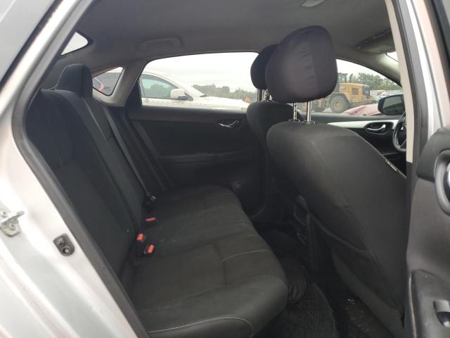 3N1AB7AP8JY281252 - 2018 NISSAN SENTRA S SILVER photo 10