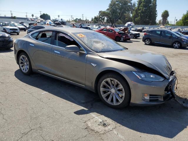 5YJSA1E1XGF131400 - 2016 TESLA MODEL S GRAY photo 4